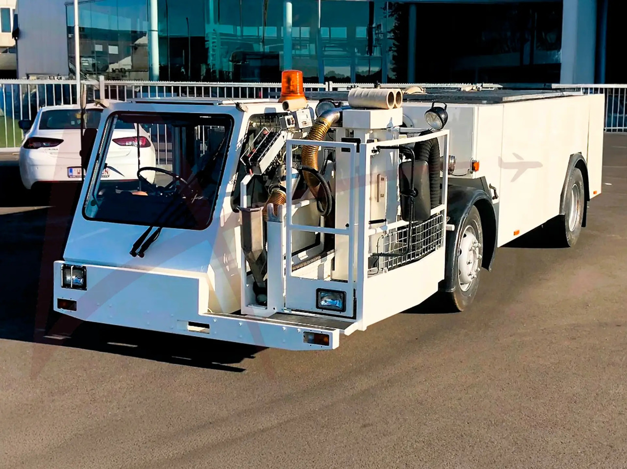 VESTERGAARD TSU-F - Vozilo za servis toaleta: slika 1 VESTERGAARD TSU-F - Vozilo za servis toaleta: slika 1