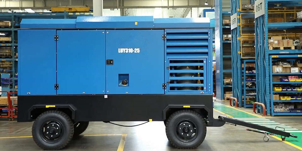 Liutech 310-25 1095CFM 25Bar Portable Screw Diesel - Kompresor za vazduh: slika 4 Liutech 310-25 1095CFM 25Bar Portable Screw Diesel - Kompresor za vazduh: slika 4