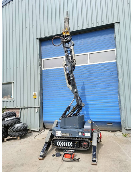 Brokk euroimplementos RDC1510 180 husqvarna robot remote - Bager guseničar: slika 2 Brokk euroimplementos RDC1510 180 husqvarna robot remote - Bager guseničar: slika 2