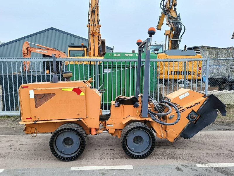 Case Maxi-Sneaker Maxi C c220 top cutter wheel paver - Rovokopač: slika 2 Case Maxi-Sneaker Maxi C c220 top cutter wheel paver - Rovokopač: slika 2