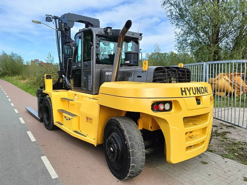 Hyundai 160 D-9 heftruck forklift stapler 16 ton CE - Dizel viljuškar: slika 4 Hyundai 160 D-9 heftruck forklift stapler 16 ton CE - Dizel viljuškar: slika 4