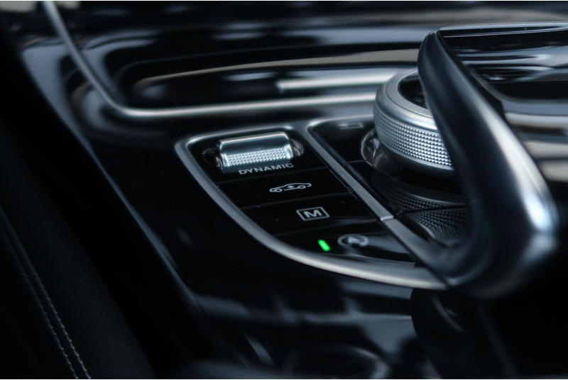 Mercedes-Benz GLC 350 d 4MATIC Premium Plus AMG/ PANO/ AIRM/ MEMORY/ 360/ BURMESTER/ ACC/ TREKHAAK - SUVSUV: slika 5 Mercedes-Benz GLC 350 d 4MATIC Premium Plus AMG/ PANO/ AIRM/ MEMORY/ 360/ BURMESTER/ ACC/ TREKHAAK - SUVSUV: slika 5