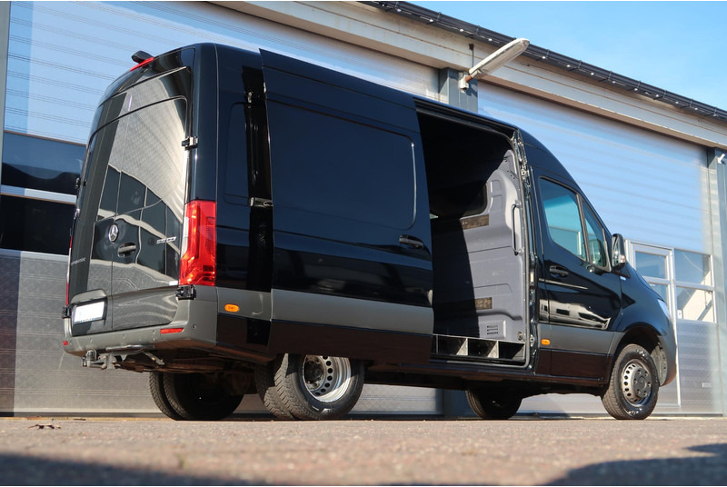Mercedes-Benz Sprinter 519 3.0 CDI L2H2 V6 AUT/ CAMERA/ 2X DEUR/ 1EIG/ CRUISE/ CLIMA/ TREKHAAK - Furgon: slika 5 Mercedes-Benz Sprinter 519 3.0 CDI L2H2 V6 AUT/ CAMERA/ 2X DEUR/ 1EIG/ CRUISE/ CLIMA/ TREKHAAK - Furgon: slika 5