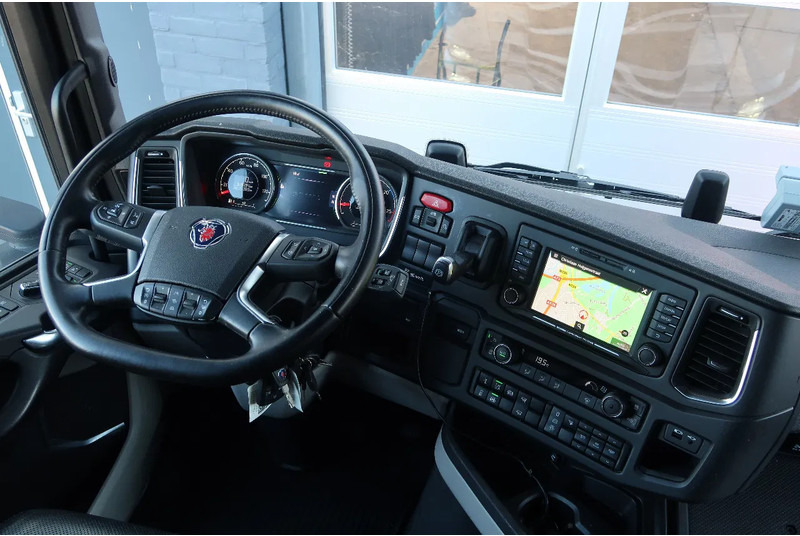 Interior photo 2: Tegljač Scania 540S NGS FULL AIR/ RETARDER/ ALCOA/ LEATHER/ 2X TANK/ PARK AIRCO