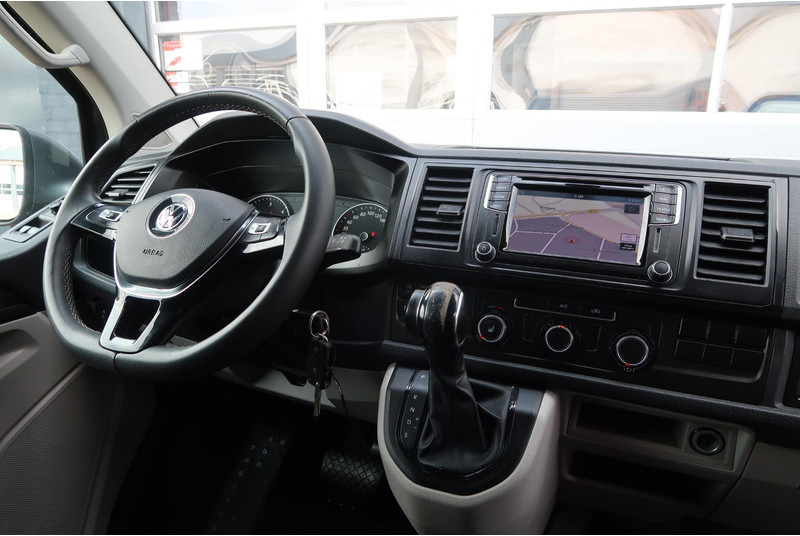 Volkswagen Transporter 2.0 TDI L2H1 Highline AUT/ NAVI/ CAMERA/ CRUISE/ AIRCO/ LEDER/ TREKHAAK - Mali kombi: slika 5 Volkswagen Transporter 2.0 TDI L2H1 Highline AUT/ NAVI/ CAMERA/ CRUISE/ AIRCO/ LEDER/ TREKHAAK - Mali kombi: slika 5
