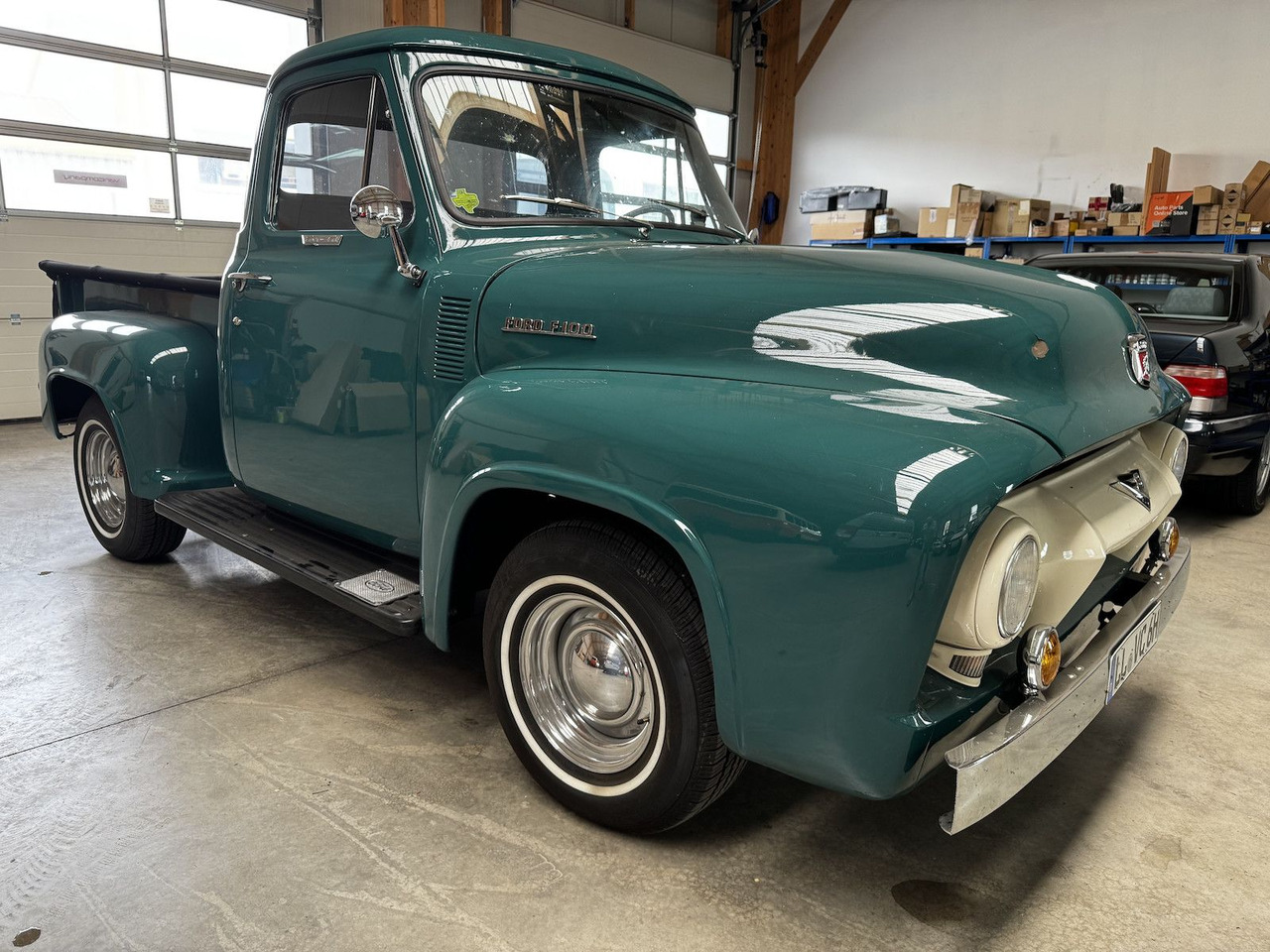 Ford F 100 V8 PickUp Custom Cab Top! - SUVSUV: slika 1 Ford F 100 V8 PickUp Custom Cab Top! - SUVSUV: slika 1