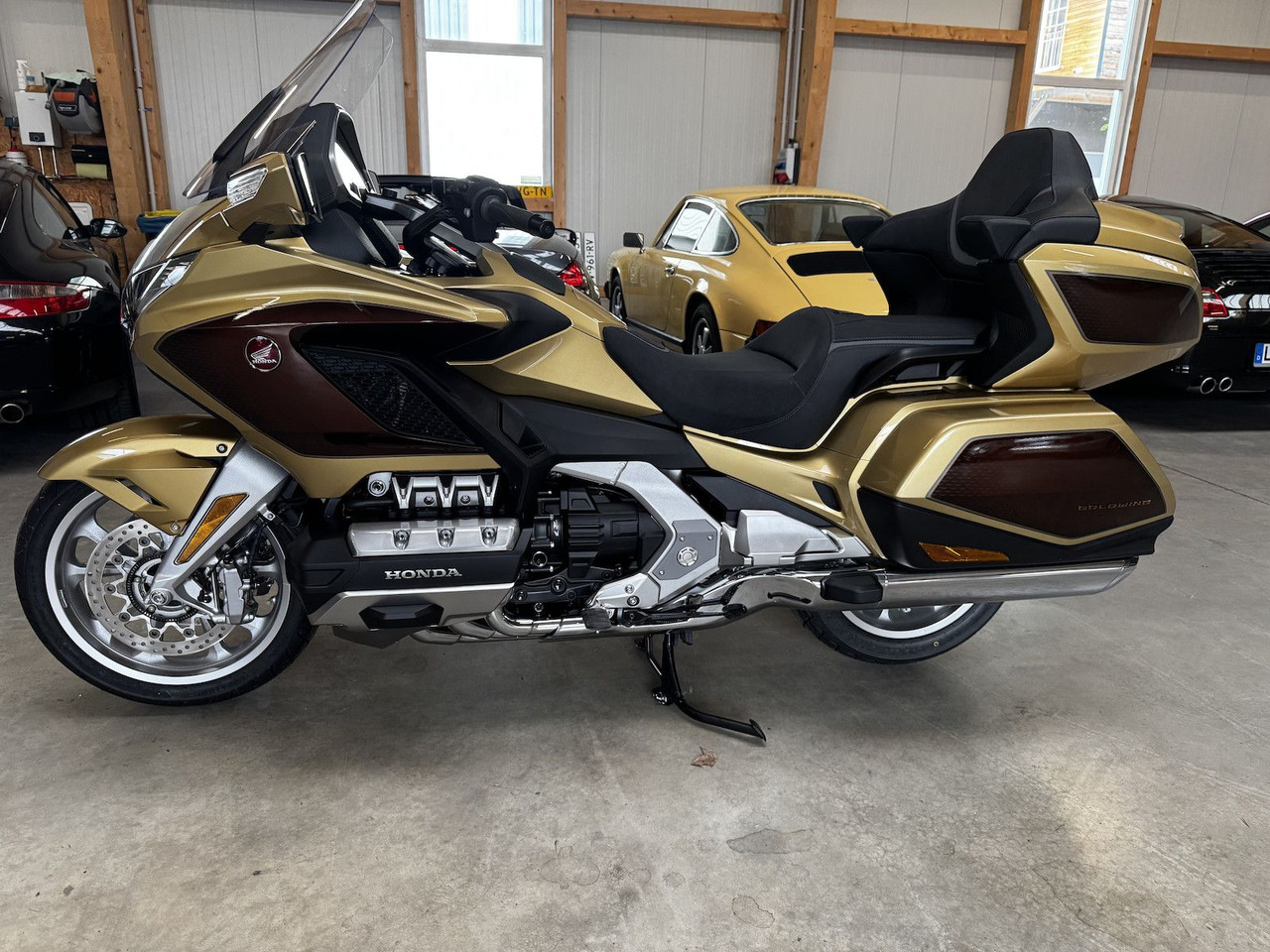 Honda Goldwing GL 1800 DCT Tour 50th Anniversary - Motocikl: slika 2 Honda Goldwing GL 1800 DCT Tour 50th Anniversary - Motocikl: slika 2