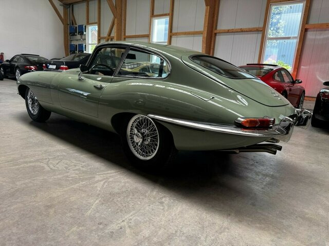 JAGUAR E-Type 4.2 Litre Series 1.5 FHC makellos!... - Automobil: slika 2 JAGUAR E-Type 4.2 Litre Series 1.5 FHC makellos!... - Automobil: slika 2
