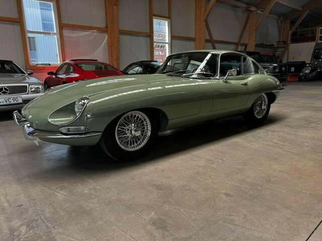 JAGUAR E-Type 4.2 Litre Series 1.5 FHC makellos!... - Automobil: slika 4 JAGUAR E-Type 4.2 Litre Series 1.5 FHC makellos!... - Automobil: slika 4