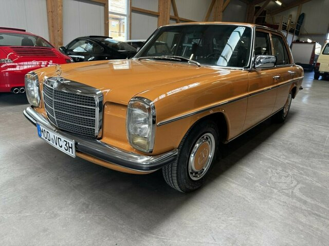MERCEDES-BENZ 200 D/8 W115... - Limuzina: slika 1 MERCEDES-BENZ 200 D/8 W115... - Limuzina: slika 1