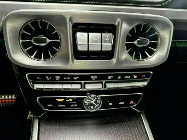 MERCEDES-BENZ G 500 V8 full perfect 132000,- excl. VAT... - SUVSUV: slika 5 MERCEDES-BENZ G 500 V8 full perfect 132000,- excl. VAT... - SUVSUV: slika 5