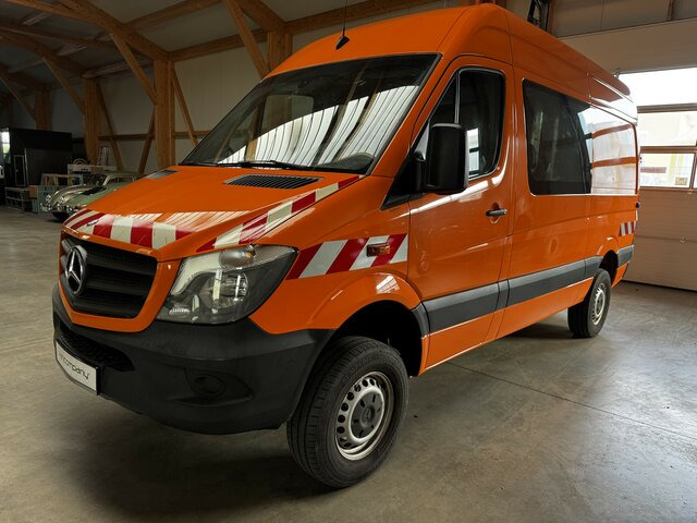 MERCEDES-BENZ Sprinter 316 CDI 4x4 Allrad L2H2 1. Hand! - Furgon, Dostavno vozilo sa duplom kabinom: slika 1 MERCEDES-BENZ Sprinter 316 CDI 4x4 Allrad L2H2 1. Hand! - Furgon, Dostavno vozilo sa duplom kabinom: slika 1