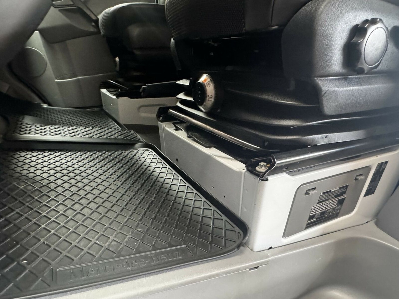 Kamp kombi Mercedes-Benz Sprinter 319 CDI 4x4 3.0 V6 Untersetzung 1a!: slika 23
