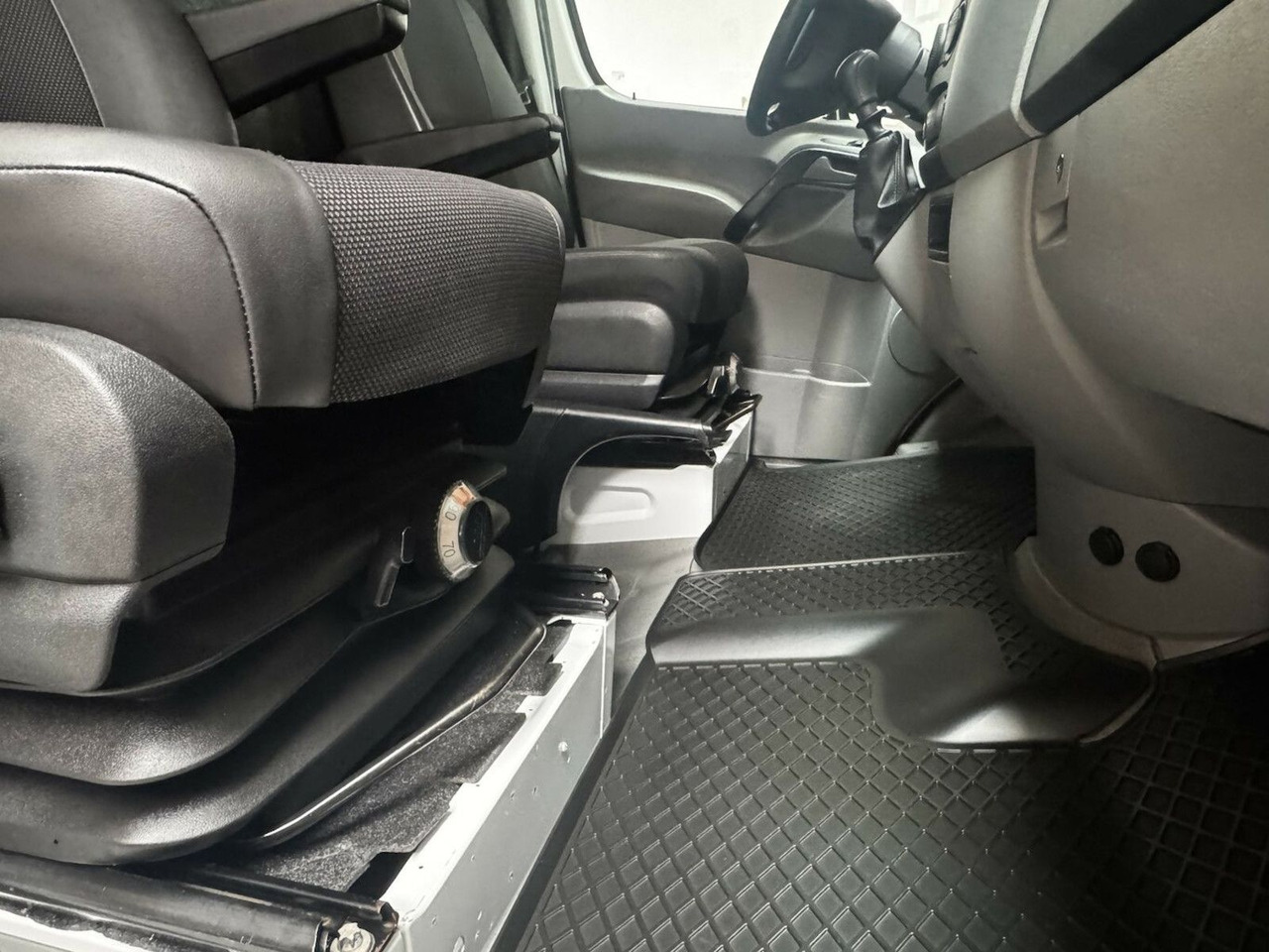 Kamp kombi Mercedes-Benz Sprinter 319 CDI 4x4 3.0 V6 Untersetzung 1a!: slika 19