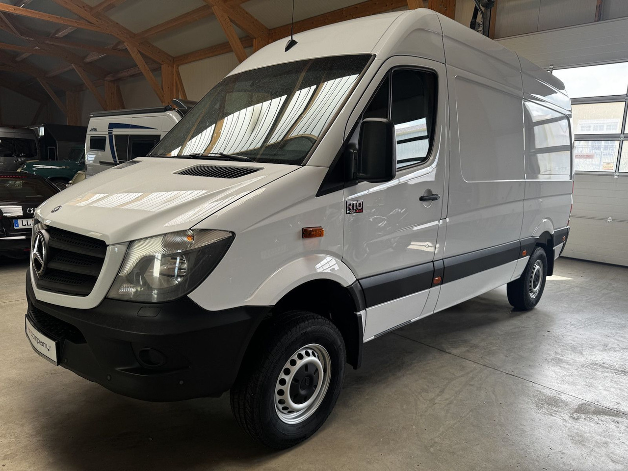 Mercedes-Benz Sprinter 319 CDI 4x4 3.0 V6 Untersetzung 1a! - Furgon: slika 1 Mercedes-Benz Sprinter 319 CDI 4x4 3.0 V6 Untersetzung 1a! - Furgon: slika 1
