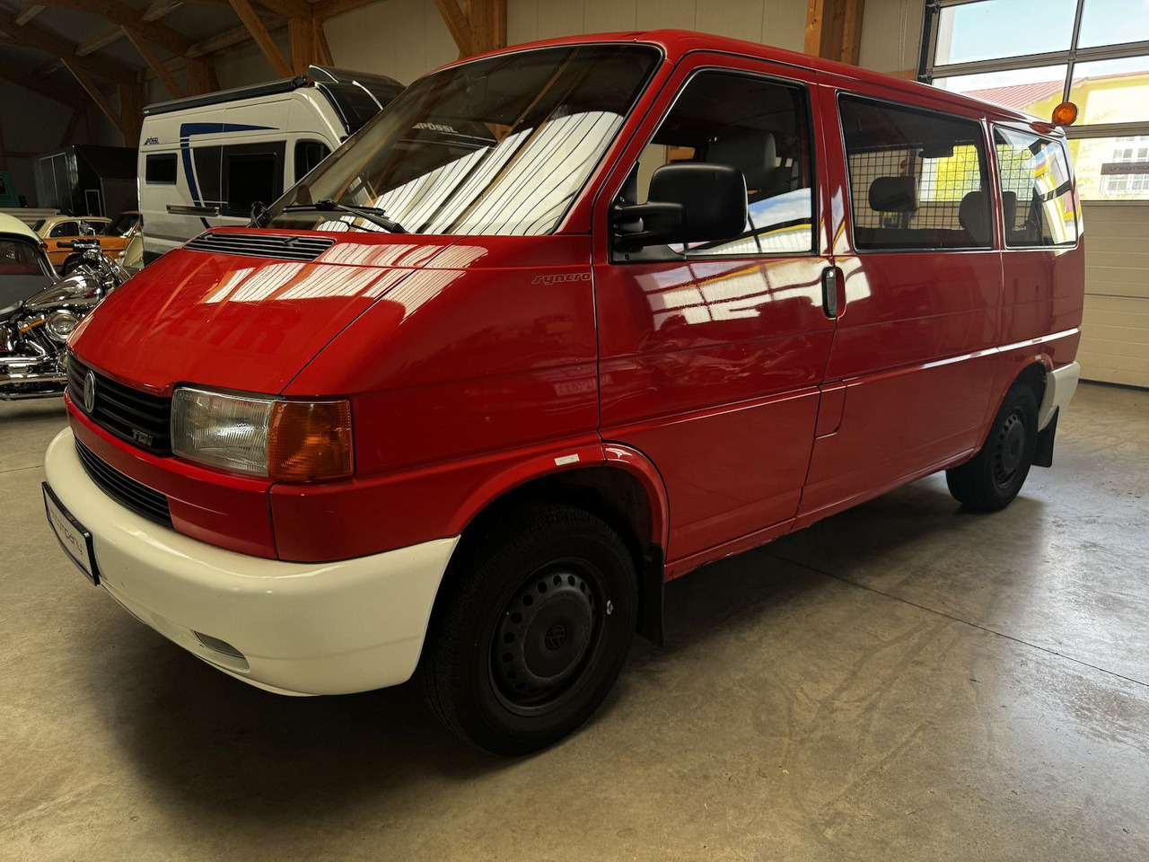 Volkswagen T4 2.5 TDI Syncro 4x4 7-Sitzer 1. Hand! - Putnički kombi: slika 1 Volkswagen T4 2.5 TDI Syncro 4x4 7-Sitzer 1. Hand! - Putnički kombi: slika 1