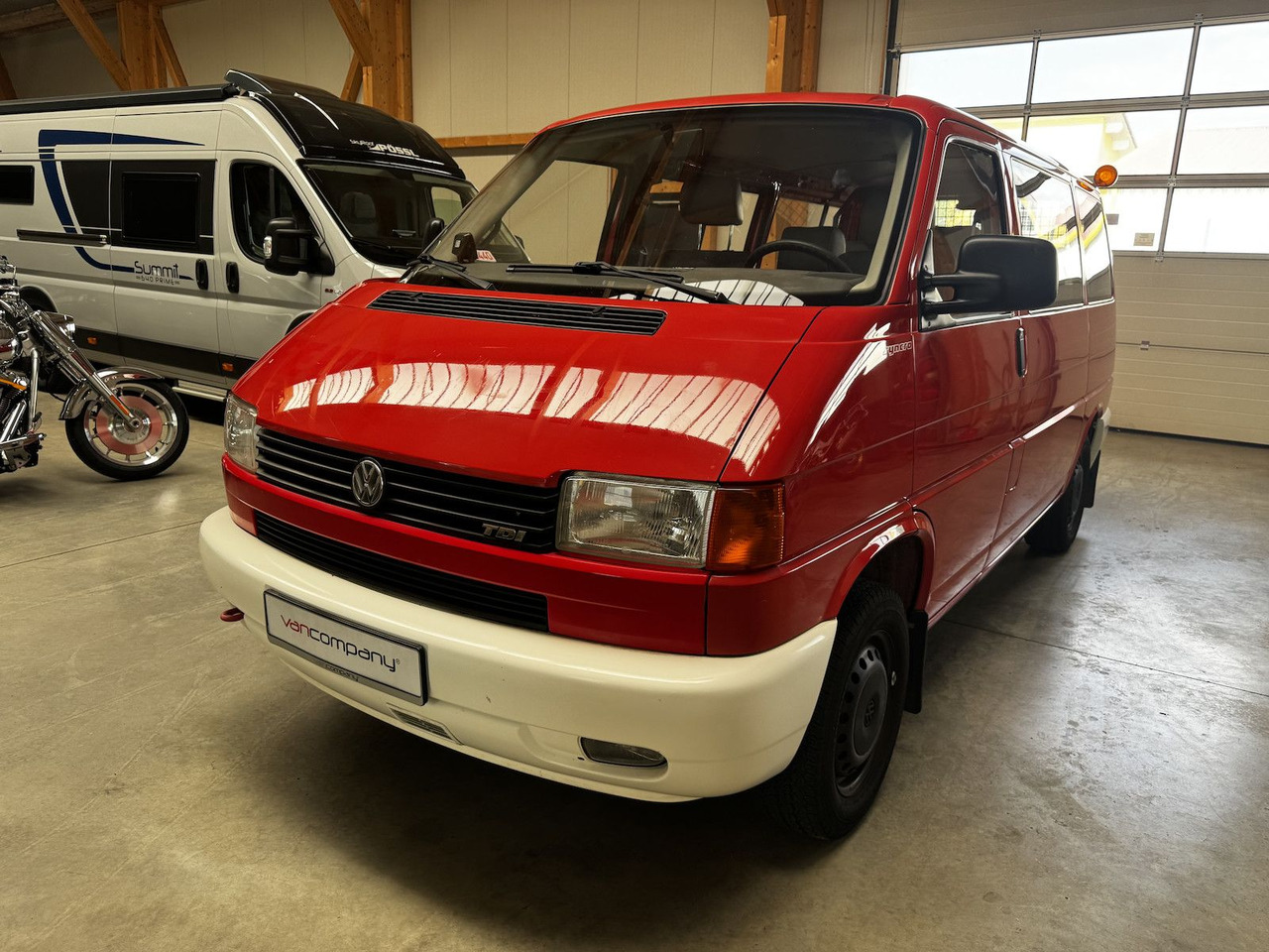 Volkswagen T4 2.5 TDI Syncro 4x4 7-Sitzer 1. Hand! - Putnički kombi: slika 2 Volkswagen T4 2.5 TDI Syncro 4x4 7-Sitzer 1. Hand! - Putnički kombi: slika 2