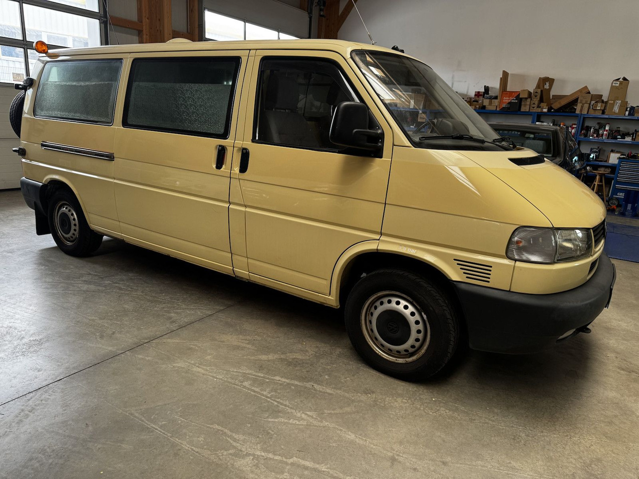 Volkswagen T4 2.5 TDI Syncro 4x4 lang 1. Hand! - Putnički kombi: slika 4 Volkswagen T4 2.5 TDI Syncro 4x4 lang 1. Hand! - Putnički kombi: slika 4