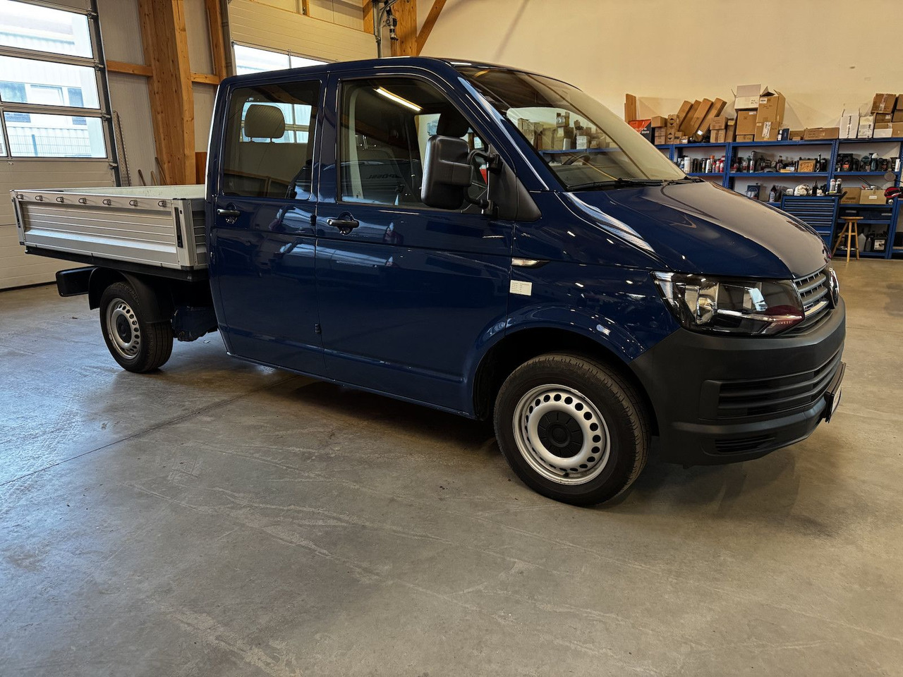 Volkswagen T6 Doka Pritsche 2.0 TDI 4Motion 4x4 indienblau - Dostavno vozilo sa otvorenom sandukom: slika 4 Volkswagen T6 Doka Pritsche 2.0 TDI 4Motion 4x4 indienblau - Dostavno vozilo sa otvorenom sandukom: slika 4