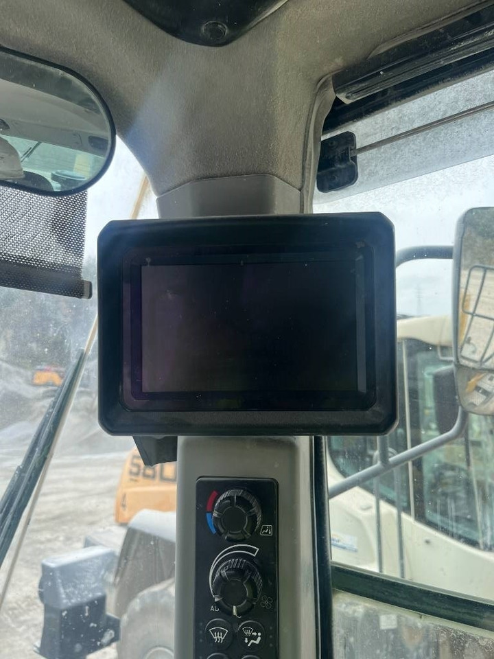 Utovarivač točkaš KOMATSU WA475-10EO: slika 23