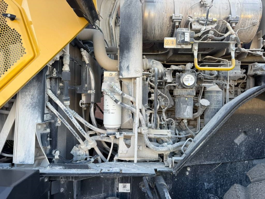 Utovarivač točkaš KOMATSU WA475-10EO: slika 18