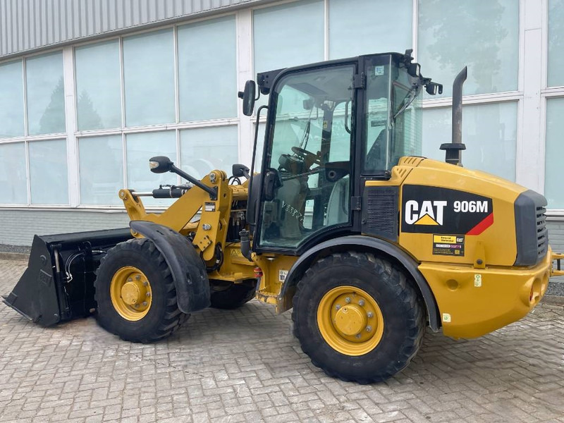 Cat 906 M 2018 - Utovarivač točkaš: slika 4 Cat 906 M 2018 - Utovarivač točkaš: slika 4