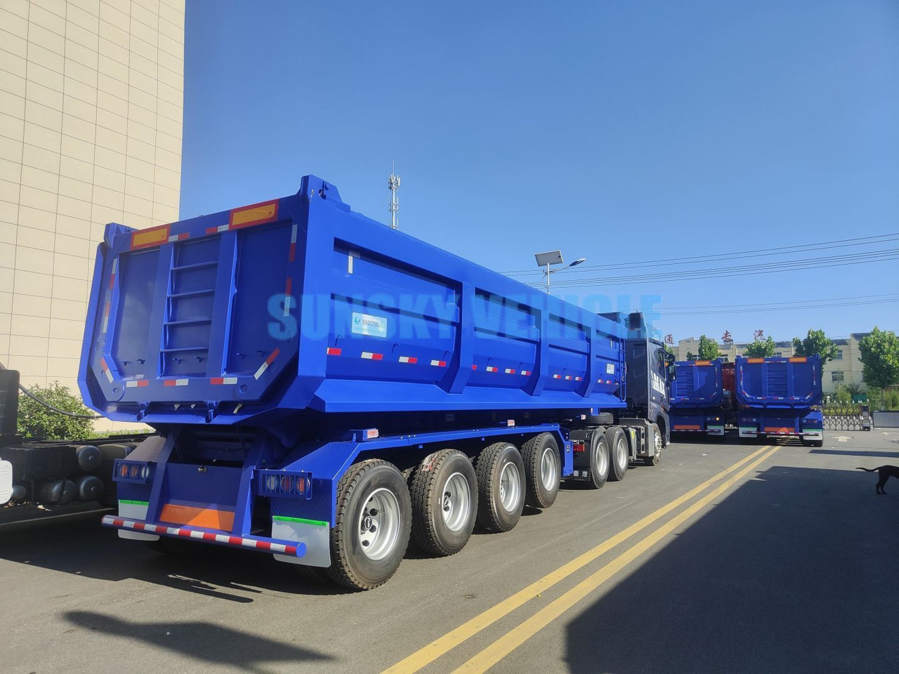 SUNSKY 3/4-Axle Dump Trailer - Poluprikolica istovarivača: slika 2 SUNSKY 3/4-Axle Dump Trailer - Poluprikolica istovarivača: slika 2