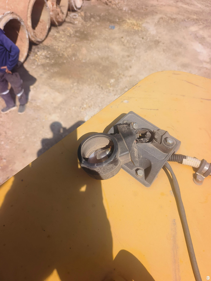 XCMG XCT30_Y 30ton truck crane hydraulic system lift machine price - Građevinska mašina: slika 2 XCMG XCT30_Y 30ton truck crane hydraulic system lift machine price - Građevinska mašina: slika 2