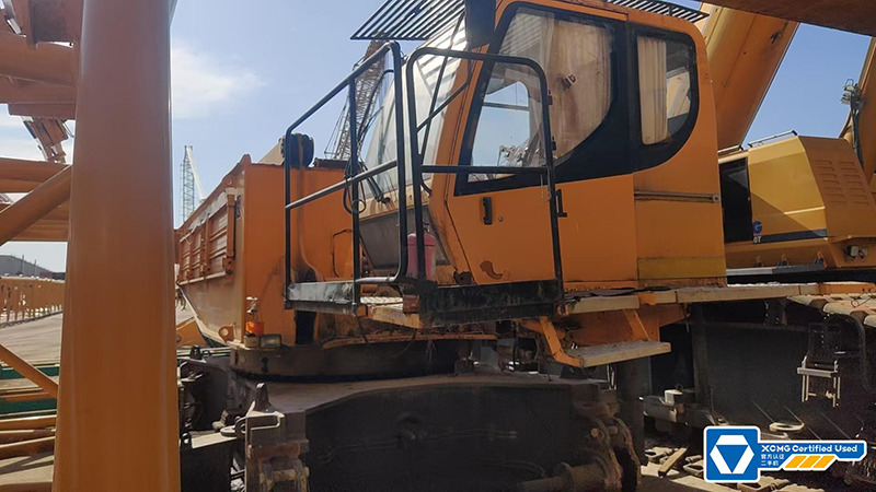 XCMG 2014 XGC130 130ton used crawler crane price - Kran guseničar: slika 3 XCMG 2014 XGC130 130ton used crawler crane price - Kran guseničar: slika 3