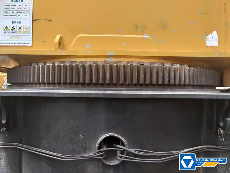 XCMG 500ton second hand XGC500 used hoist machine price - Kran guseničar: slika 3 XCMG 500ton second hand XGC500 used hoist machine price - Kran guseničar: slika 3
