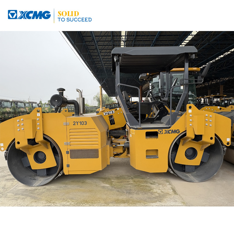 XCMG 8 ton 2Y103 double drum used vibratory road roller compactor 2022 - Valjak za puteve: slika 1 XCMG 8 ton 2Y103 double drum used vibratory road roller compactor 2022 - Valjak za puteve: slika 1