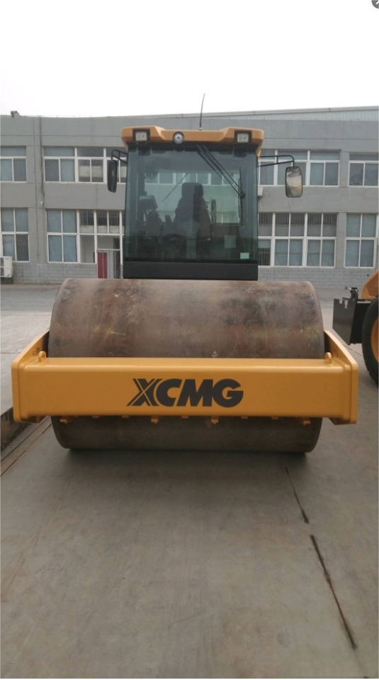 XCMG CV123 used 12ton single drum vibratory compactor price - Valjak za puteve: slika 2 XCMG CV123 used 12ton single drum vibratory compactor price - Valjak za puteve: slika 2