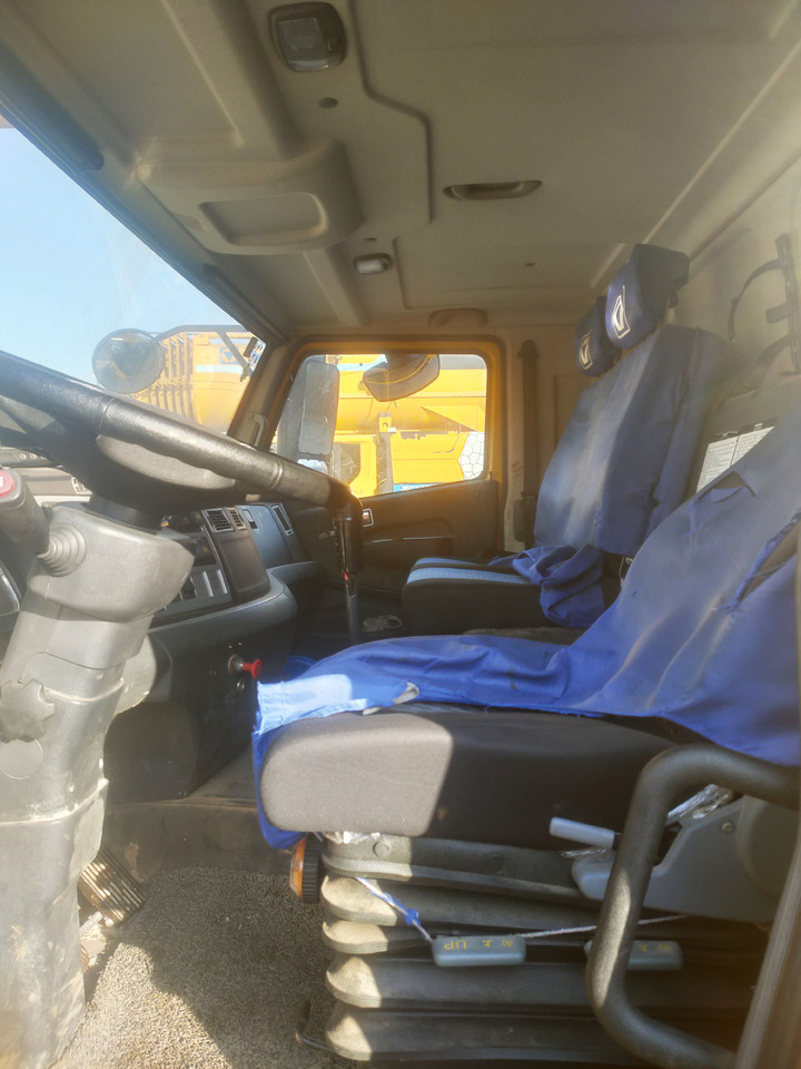 XCMG Manufacturer QY95K7C Used Truck Lifting Crane 95 Ton Mobile Crane Machine Price - Pokretni kran: slika 4 XCMG Manufacturer QY95K7C Used Truck Lifting Crane 95 Ton Mobile Crane Machine Price - Pokretni kran: slika 4