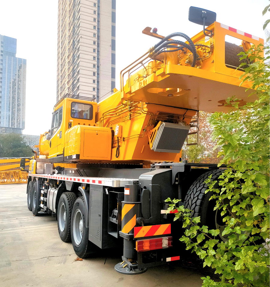 XCMG Offical 100 Tons Used Truck Crane XCT100L7-1 Boom Mobile Crane Price For Sale - Pokretni kran: slika 3 XCMG Offical 100 Tons Used Truck Crane XCT100L7-1 Boom Mobile Crane Price For Sale - Pokretni kran: slika 3