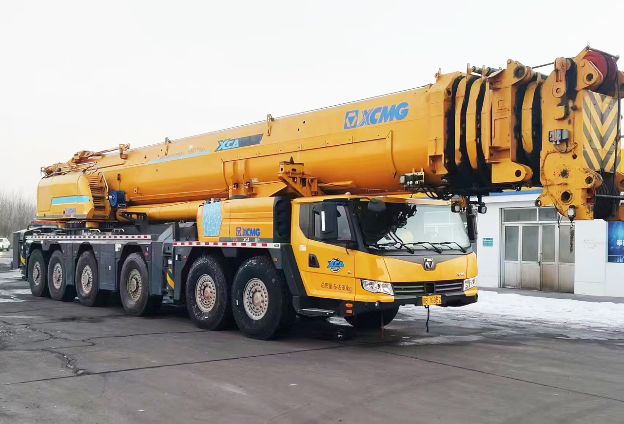 XCMG Official 460t Second Hand Mobile Engine Crane XCA460 Hydraulic All Terrain Cranes Price For Sale - Pokretni kran: slika 2 XCMG Official 460t Second Hand Mobile Engine Crane XCA460 Hydraulic All Terrain Cranes Price For Sale - Pokretni kran: slika 2