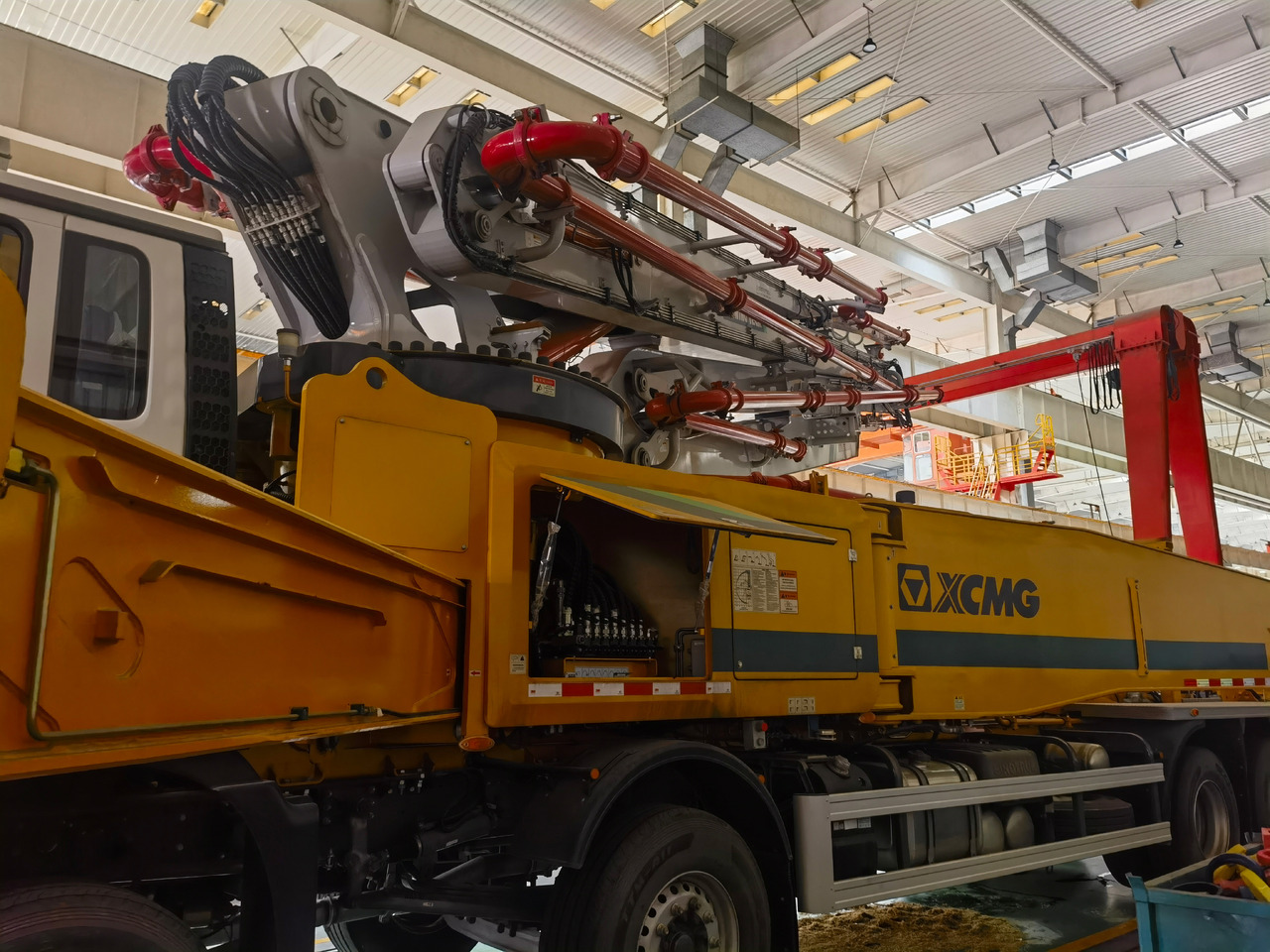 XCMG Official 60m Concrete Pump Machine HB60V Used Concrete Pump Truck For Sale - Auto pumpa za beton: slika 3 XCMG Official 60m Concrete Pump Machine HB60V Used Concrete Pump Truck For Sale - Auto pumpa za beton: slika 3