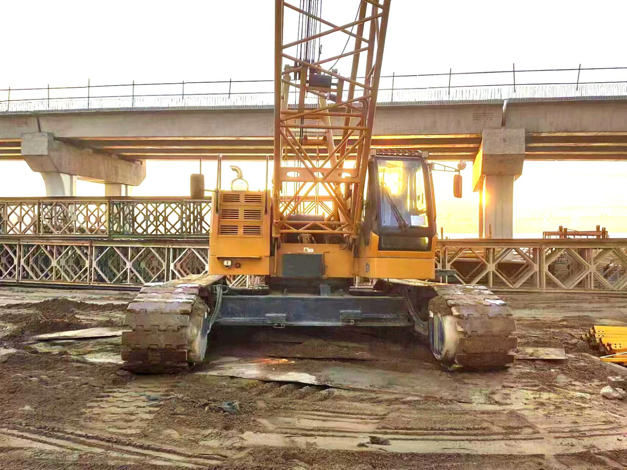XCMG Official 75 Ton Mechanical Crawler Crane XGC75 Used Hydraulic Mobile Crane Hot Sale - Kran guseničar: slika 2 XCMG Official 75 Ton Mechanical Crawler Crane XGC75 Used Hydraulic Mobile Crane Hot Sale - Kran guseničar: slika 2
