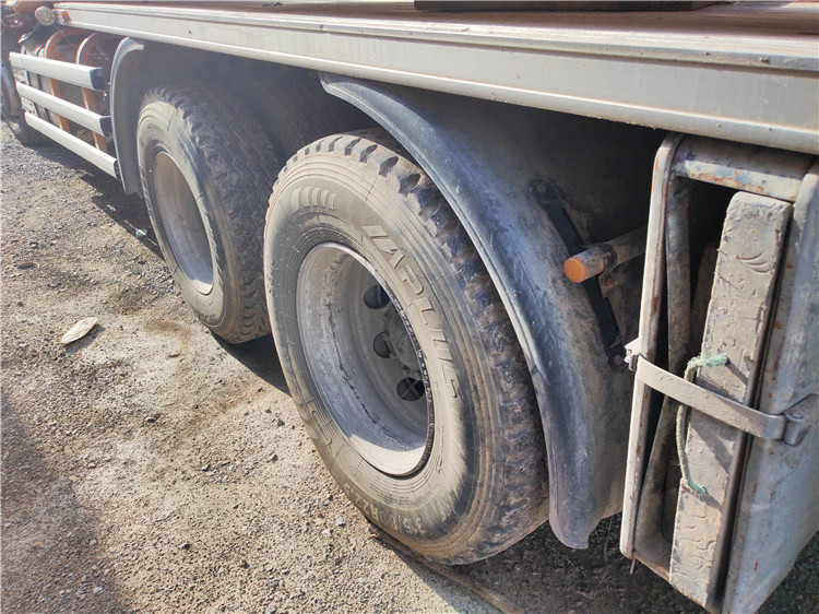 XCMG Official Hb60K 2016 Year Used 56m Truck-Mounted Concrete Pump Truck for Sale - Auto pumpa za beton: slika 5 XCMG Official Hb60K 2016 Year Used 56m Truck-Mounted Concrete Pump Truck for Sale - Auto pumpa za beton: slika 5