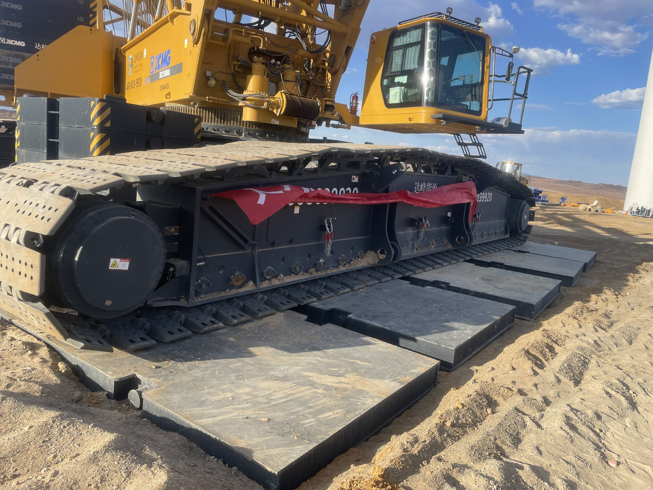 XCMG Official Heavy Duty Used Hydraulic Crane 1000 Ton XGC15000A Lattice Boom Tracked Crane Price - Kran guseničar: slika 4 XCMG Official Heavy Duty Used Hydraulic Crane 1000 Ton XGC15000A Lattice Boom Tracked Crane Price - Kran guseničar: slika 4