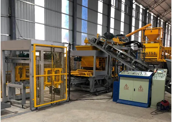 XCMG Official MM8-15 Block Making Machine for Make Clay Brick - Vibro presa za betonske blokove: slika 4 XCMG Official MM8-15 Block Making Machine for Make Clay Brick - Vibro presa za betonske blokove: slika 4