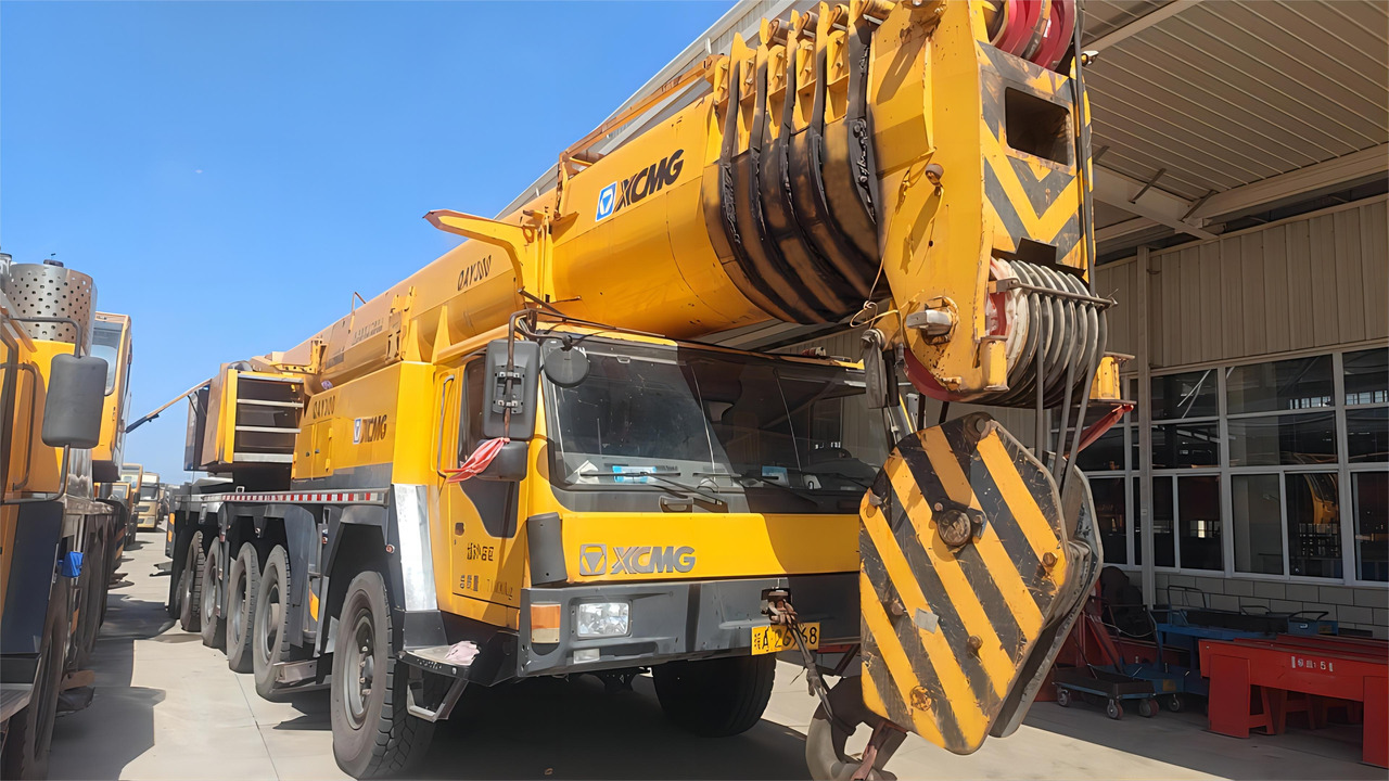 XCMG Official QAY240 Crane Truck Used Crane Truck for sale - Pokretni kran: slika 2 XCMG Official QAY240 Crane Truck Used Crane Truck for sale - Pokretni kran: slika 2