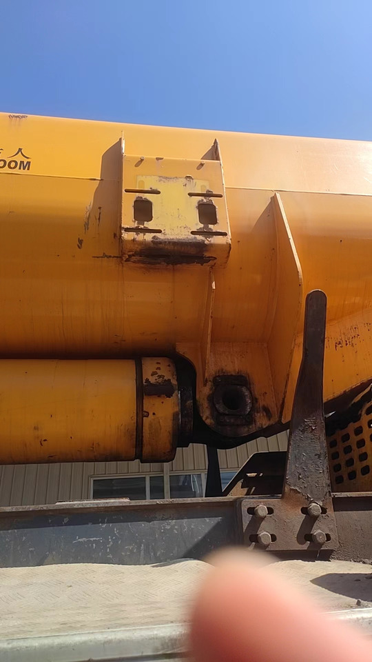 XCMG Official QAY240 Crane Truck Used Crane Truck for sale - Pokretni kran: slika 4 XCMG Official QAY240 Crane Truck Used Crane Truck for sale - Pokretni kran: slika 4