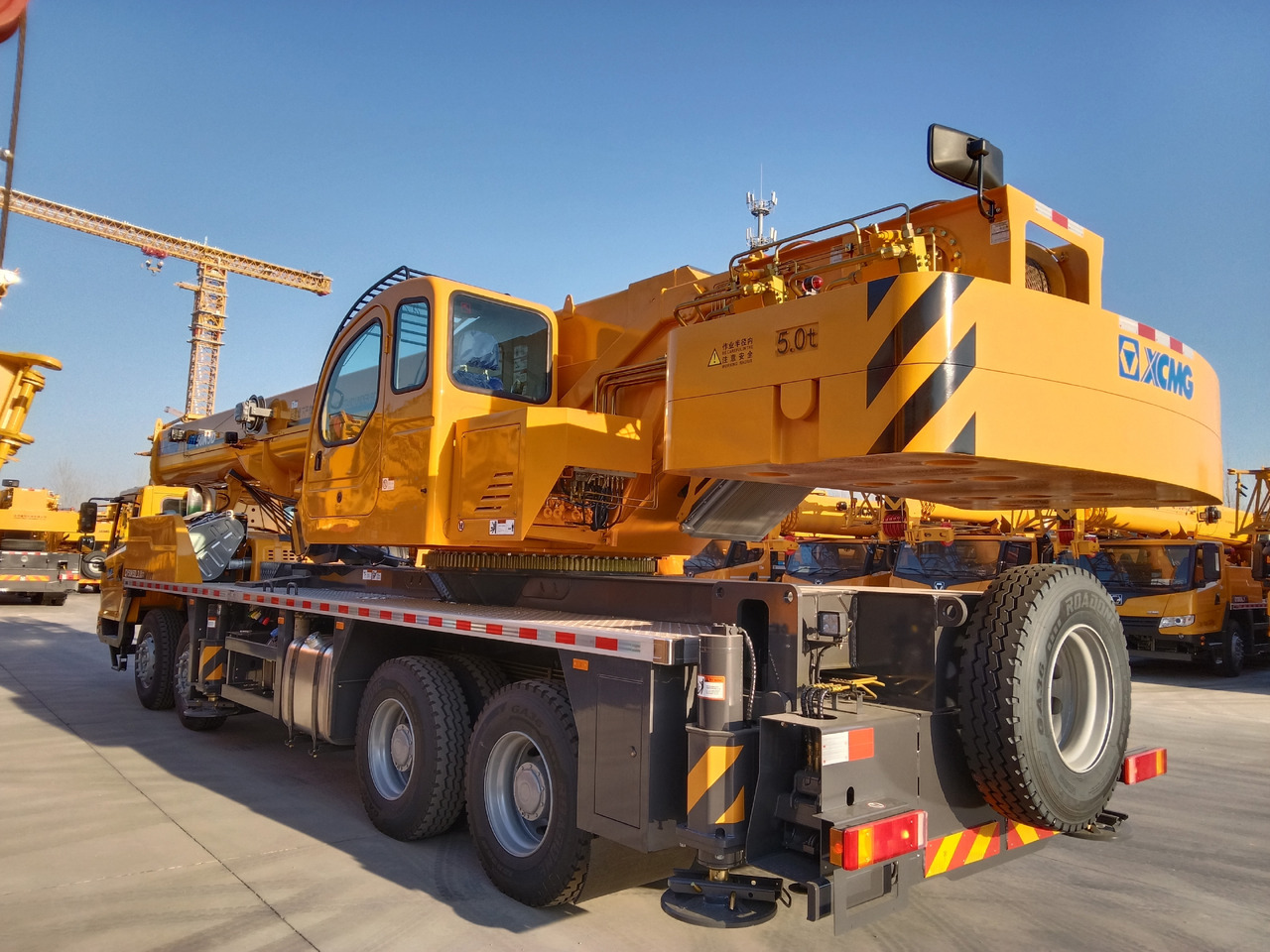XCMG Official QY50K5D_2 Used Mobile Hydraulic Crane 50Ton Hydraulic Lifting Crane Hot Sale - Pokretni kran: slika 3 XCMG Official QY50K5D_2 Used Mobile Hydraulic Crane 50Ton Hydraulic Lifting Crane Hot Sale - Pokretni kran: slika 3