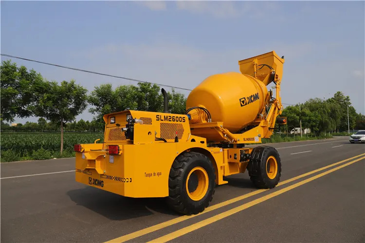 XCMG Official SLM2600S 2.6cbm Concrete Mixer Mobile Self Loading Concrete Mixer Truck - Mešalica za beton: slika 5 XCMG Official SLM2600S 2.6cbm Concrete Mixer Mobile Self Loading Concrete Mixer Truck - Mešalica za beton: slika 5