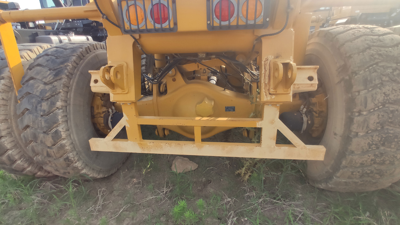 XCMG Official Second Hand 70 Ton 6x4 Dump Truck XDM80 China Tipper Trucks For Sale - Kiper: slika 5 XCMG Official Second Hand 70 Ton 6x4 Dump Truck XDM80 China Tipper Trucks For Sale - Kiper: slika 5