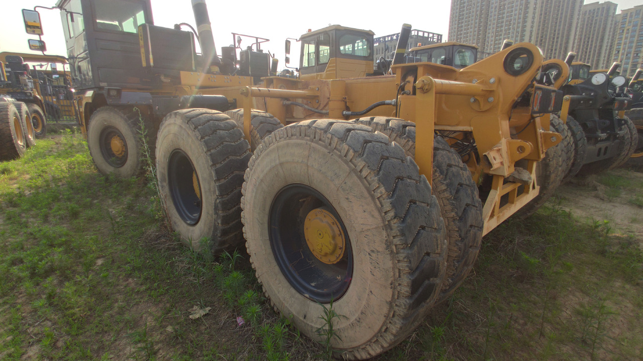 XCMG Official Second Hand 70 Ton 6x4 Dump Truck XDM80 China Tipper Trucks For Sale - Kiper: slika 3 XCMG Official Second Hand 70 Ton 6x4 Dump Truck XDM80 China Tipper Trucks For Sale - Kiper: slika 3