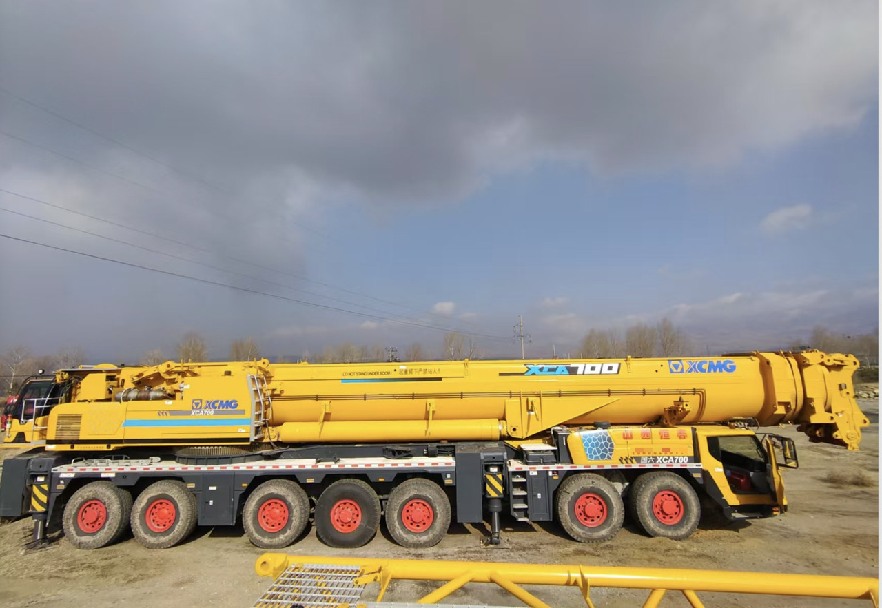 XCMG Official Second Hand Mobile Truck Crane XCA700 All Terrain Cranes With High Quality - Autokran za sve terene: slika 4 XCMG Official Second Hand Mobile Truck Crane XCA700 All Terrain Cranes With High Quality - Autokran za sve terene: slika 4