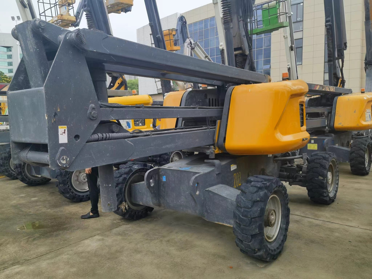 XCMG Official Used Aerial Work Platform Lift GTBZ18A1 18m Cherry Picker Boom Lift Hot Sale - Zglobna platforma: slika 2 XCMG Official Used Aerial Work Platform Lift GTBZ18A1 18m Cherry Picker Boom Lift Hot Sale - Zglobna platforma: slika 2