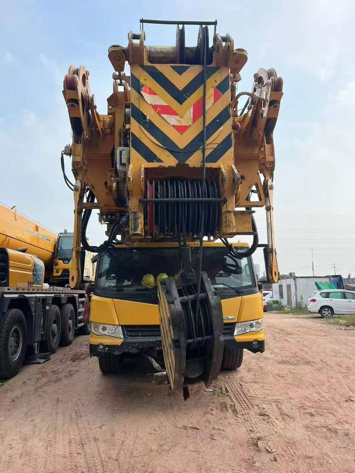 XCMG Official Used Boom Truck Crane XCA300 300t Diesel All Terrain Crane Best Sale - Autokran za sve terene: slika 3 XCMG Official Used Boom Truck Crane XCA300 300t Diesel All Terrain Crane Best Sale - Autokran za sve terene: slika 3