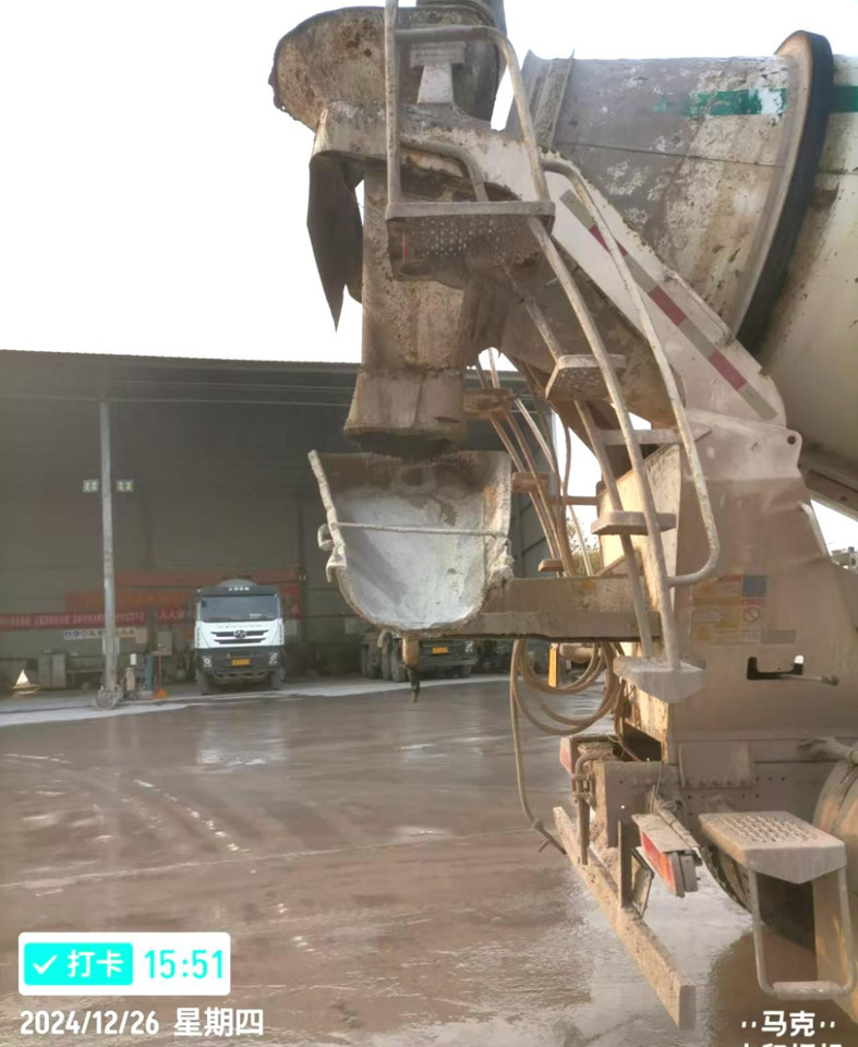 XCMG Official Used Concrete Mixer Truck G4804b 12cubic Cement Mixer Machine - Mikser za beton: slika 5 XCMG Official Used Concrete Mixer Truck G4804b 12cubic Cement Mixer Machine - Mikser za beton: slika 5